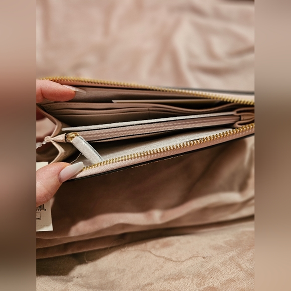 NWT - Michael Kors crossbody satchel and wallet, selling as a set only - Picture 9 of 14